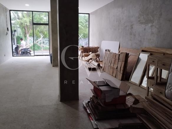 Shophouse 1floor at Seminyak For Rent
