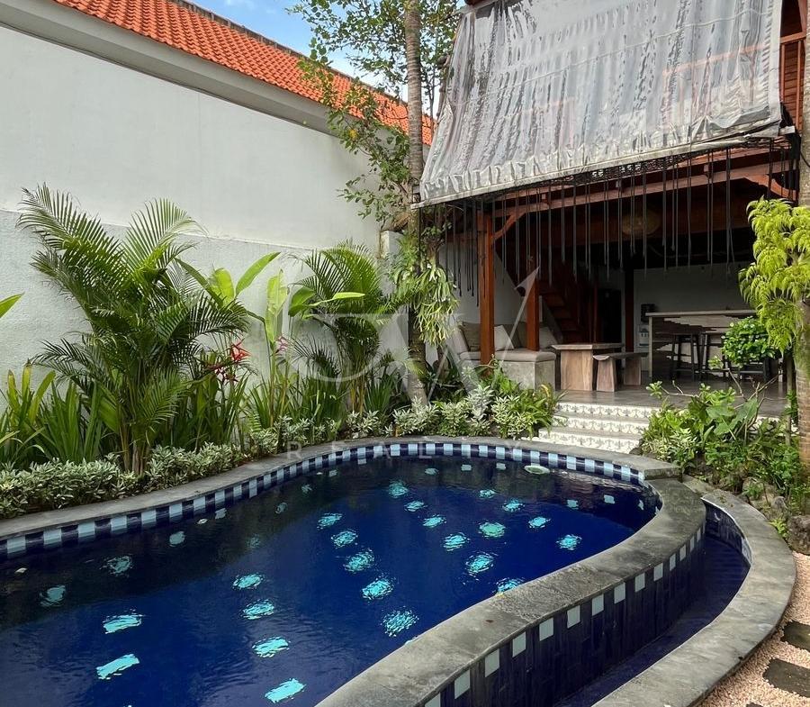 Villa Genteng