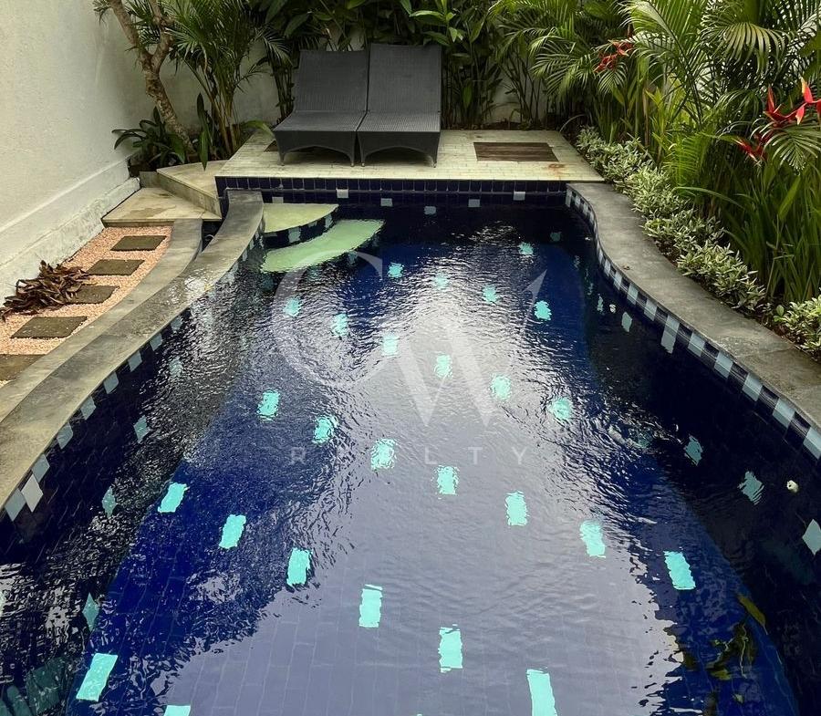 Villa Genteng