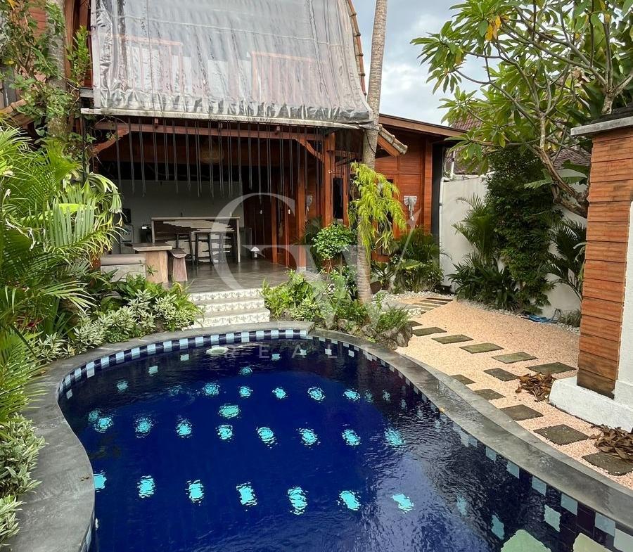 Villa Genteng