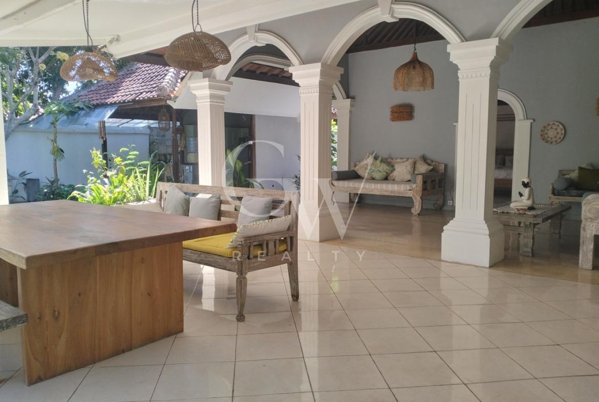 Villa Khatulistiwa
