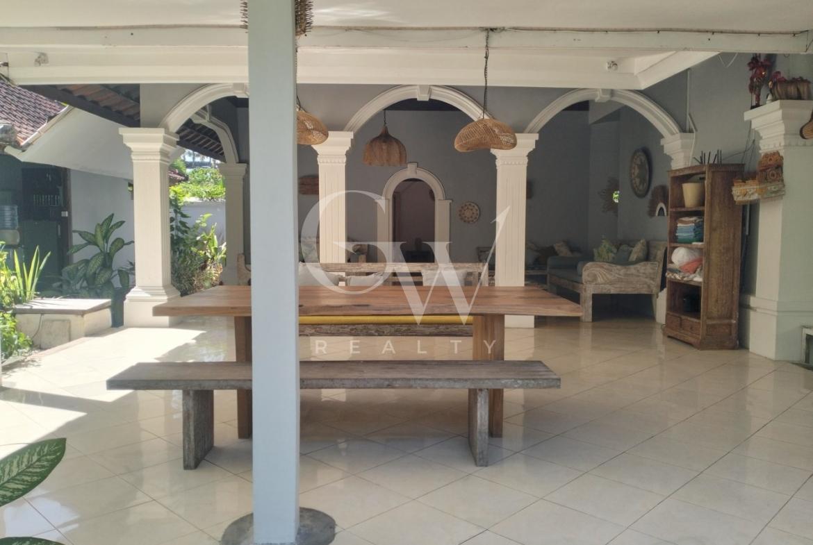 Villa Khatulistiwa