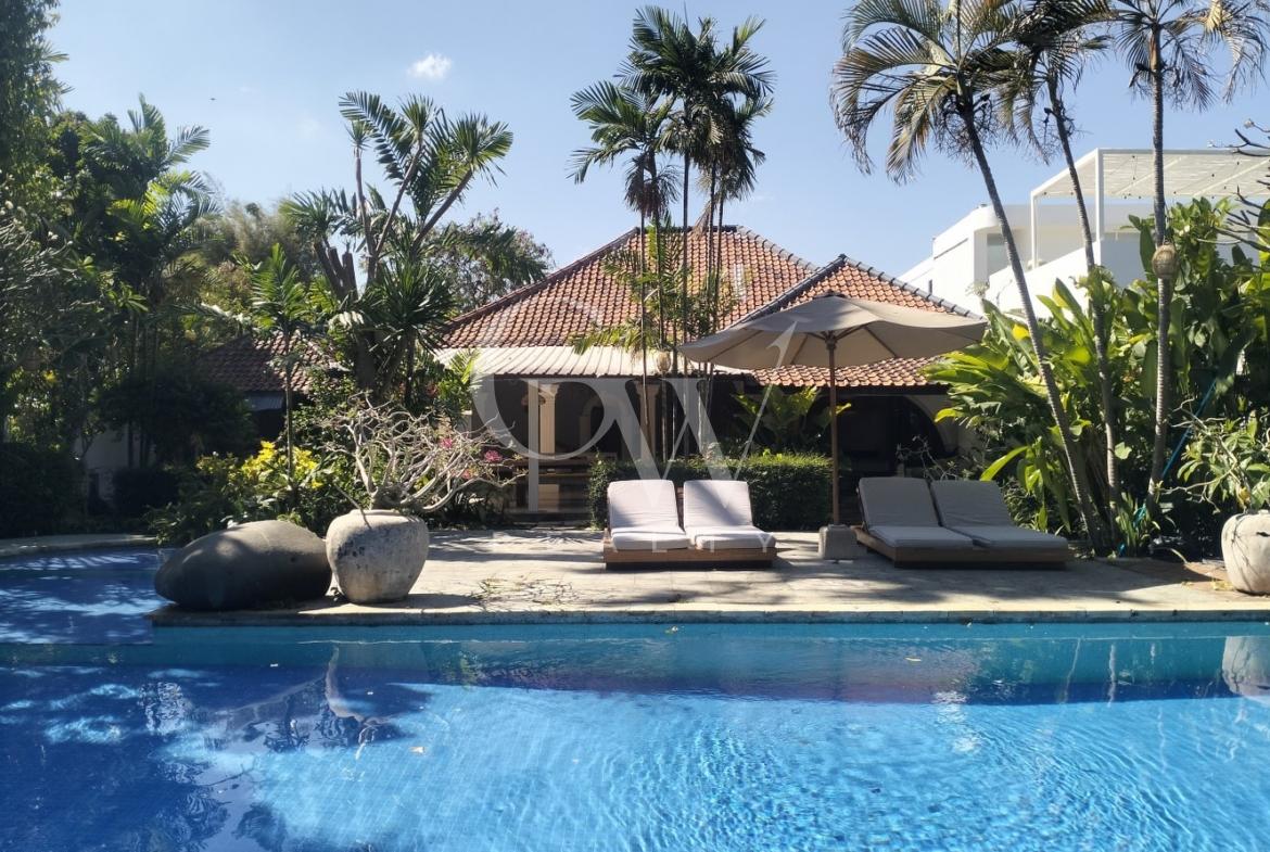 Villa Khatulistiwa