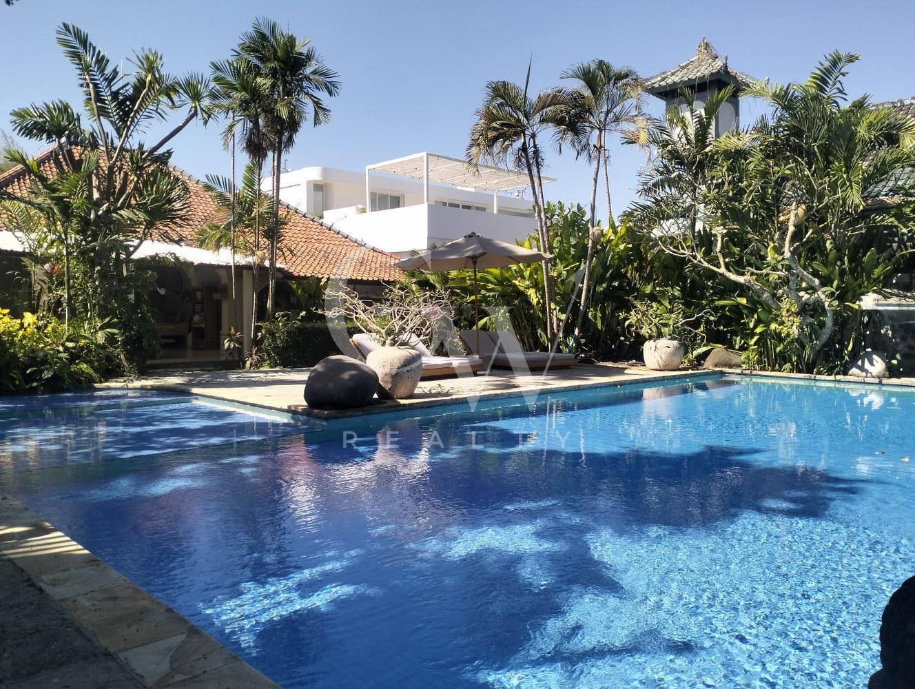 oplus_0 Villa Khatulistiwa