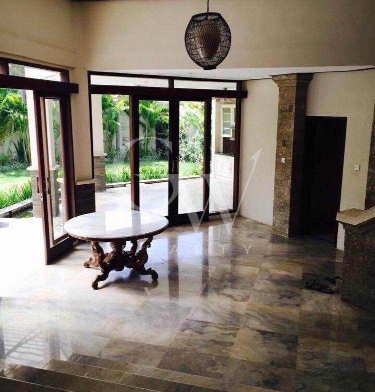 Villa Toba