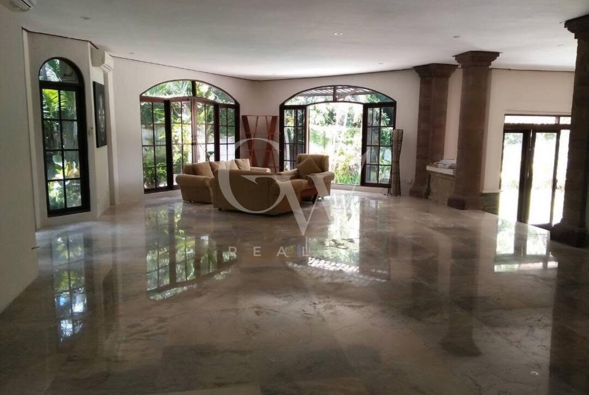 Villa Toba