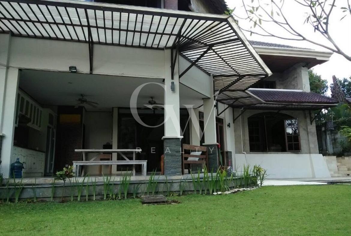 Villa Toba
