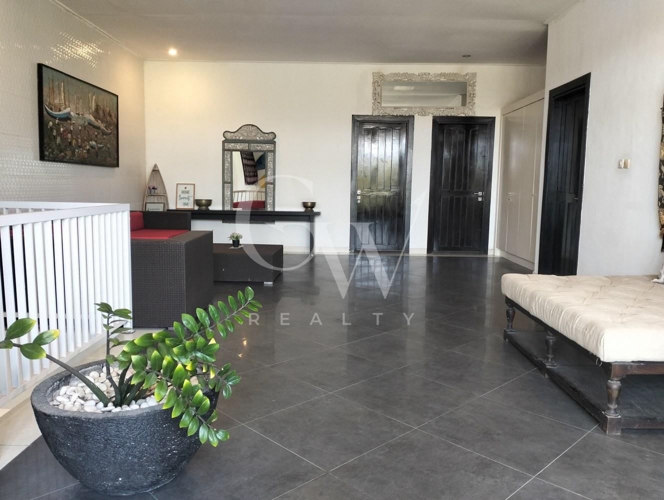 oplus_0 Villa Liverpool