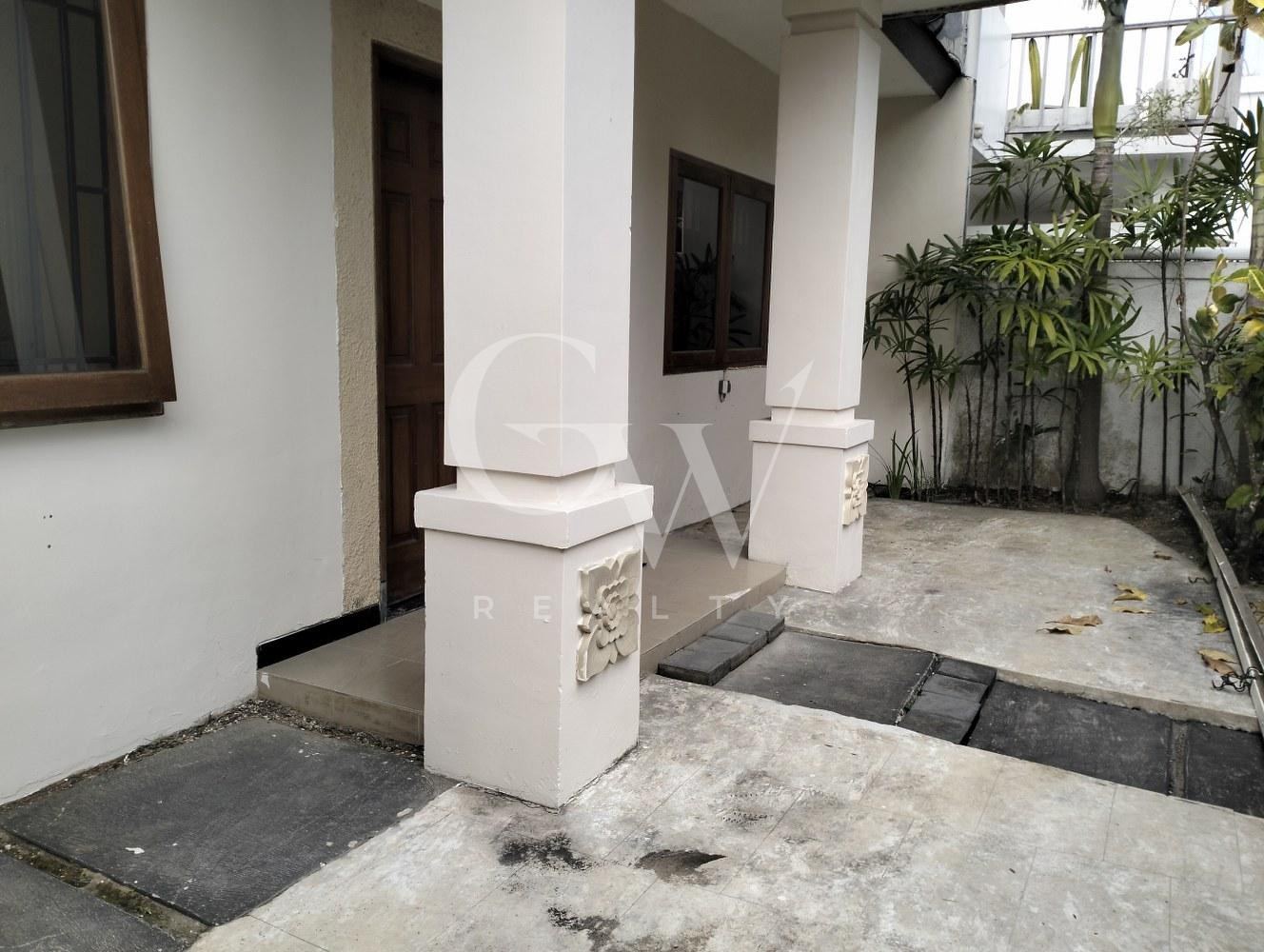Villa Tenang