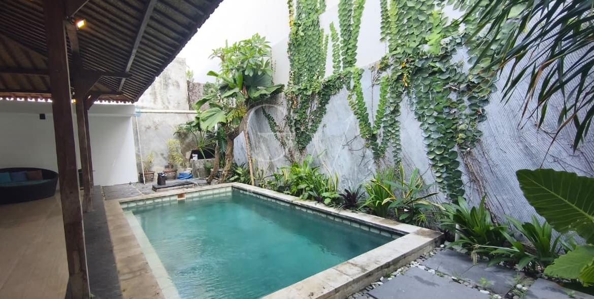 Villa Joglo Narita