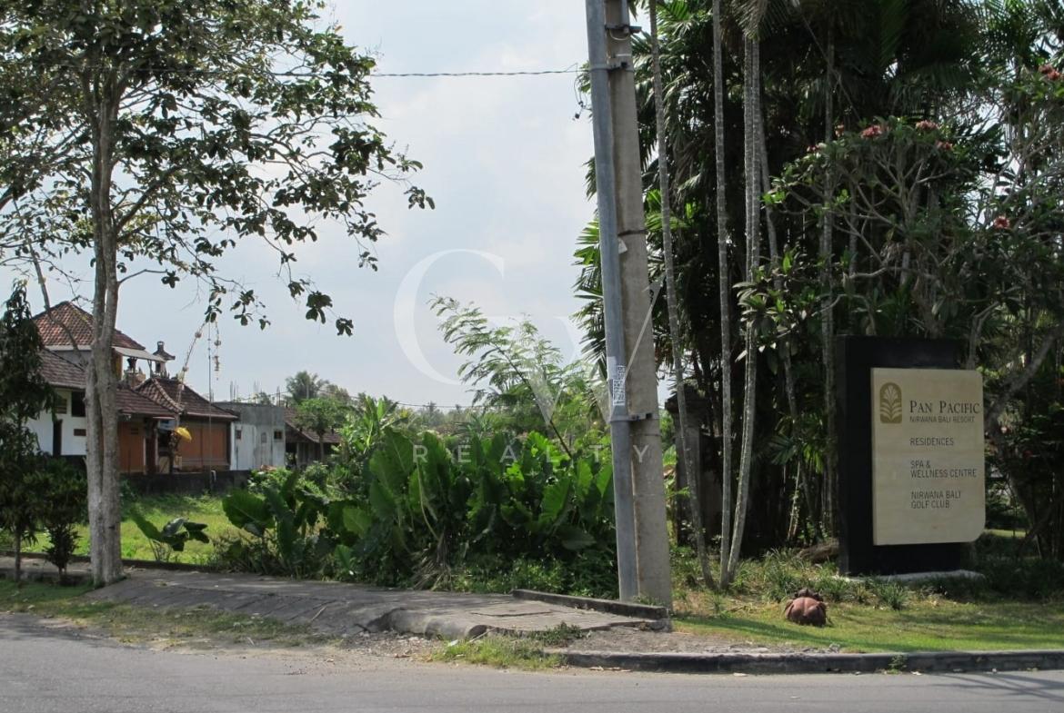 Land 2100 sqm Tanah Lot