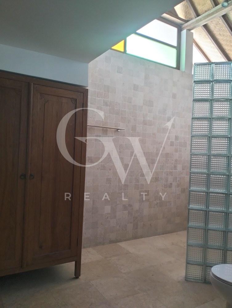 oplus_32 Villa Seniman