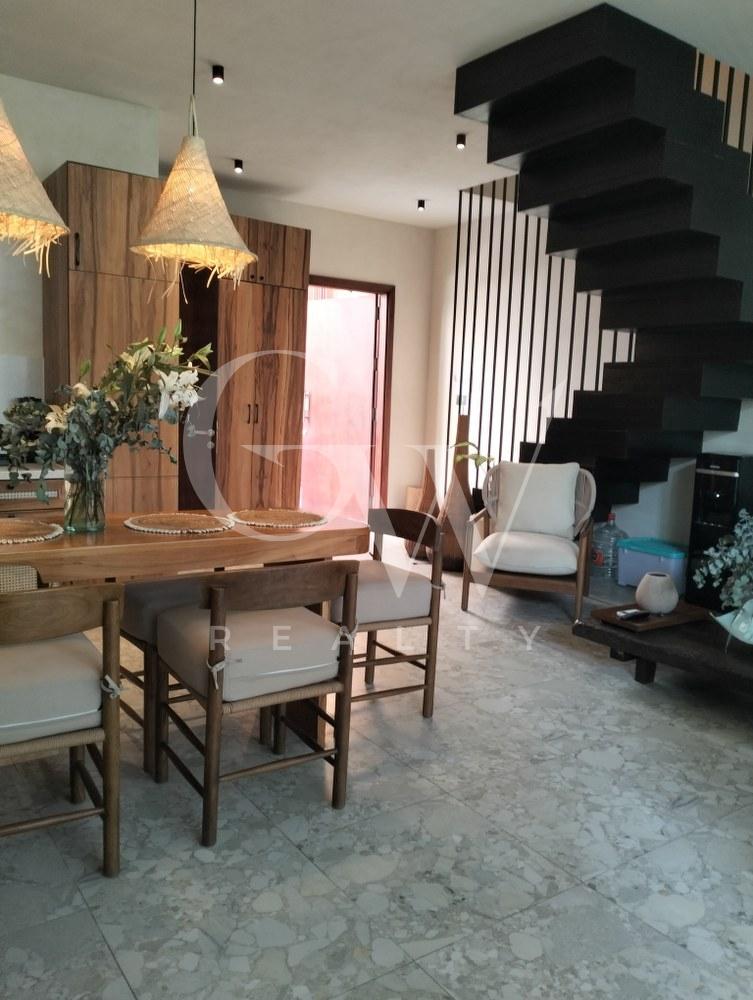 Villa Tetangga