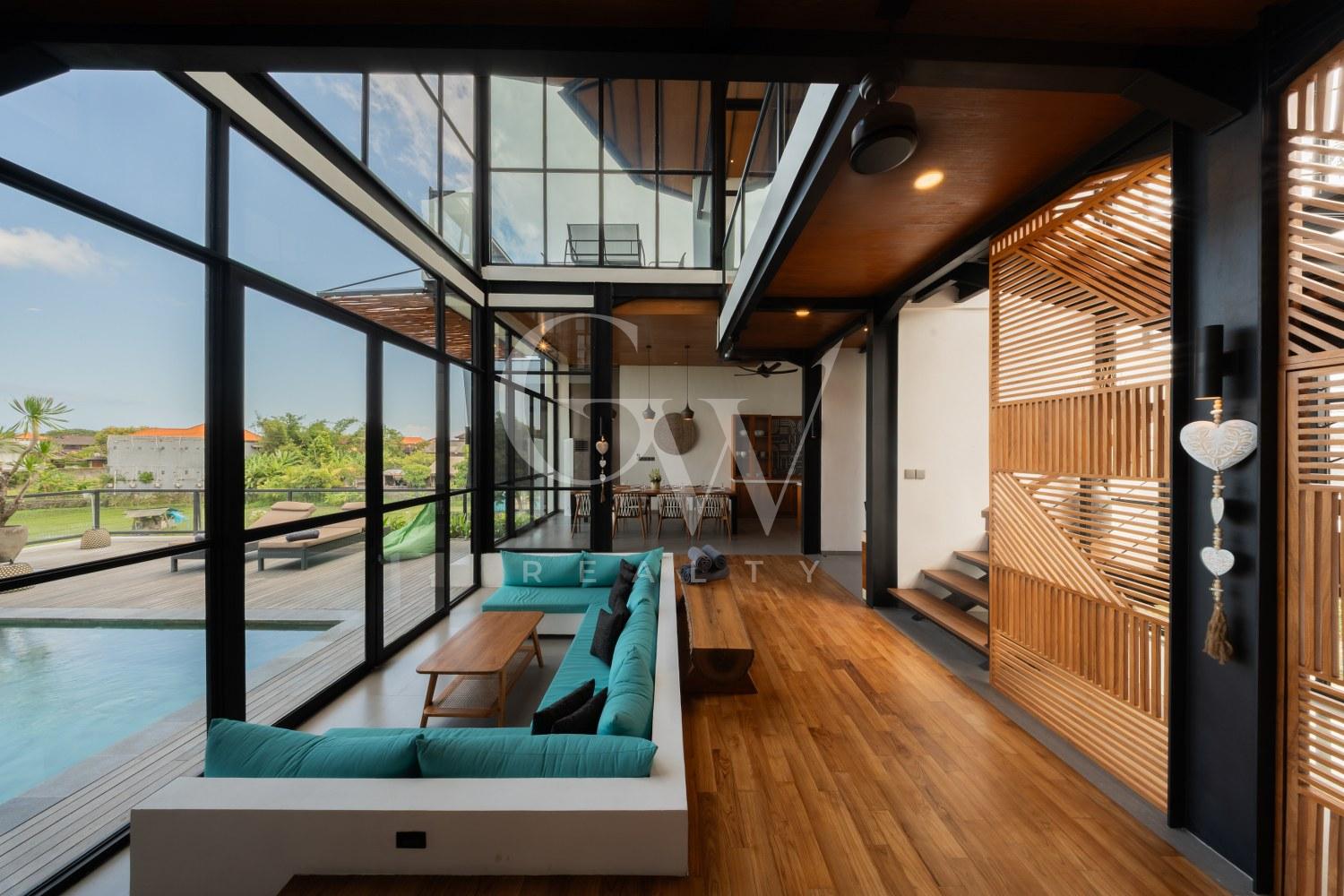 Villa Wings