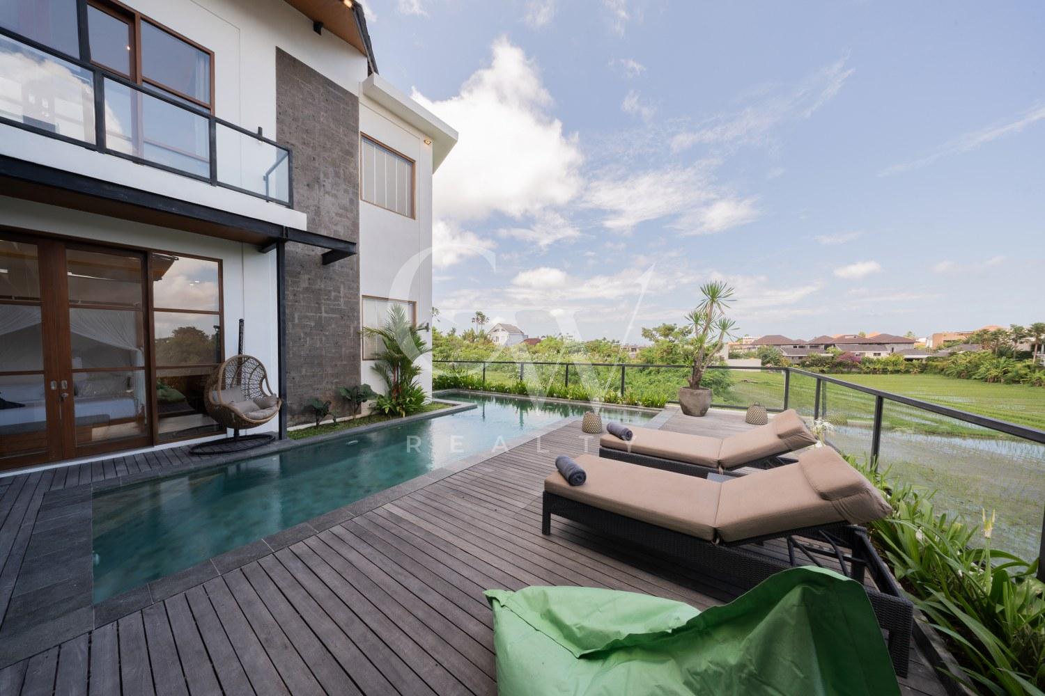 Villa Wings