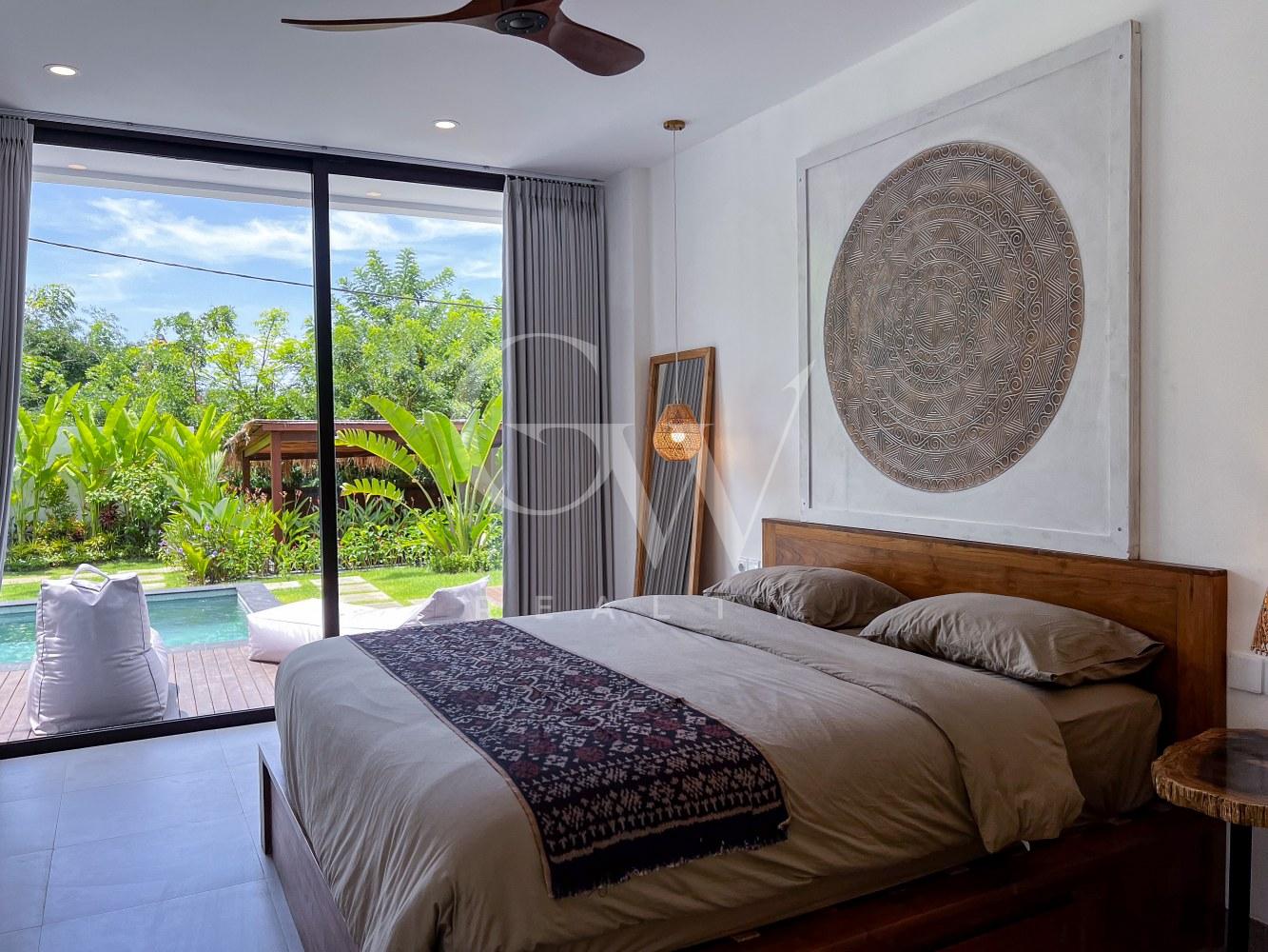 bedroom 1-2_1333x1000 Villa Kalimaya