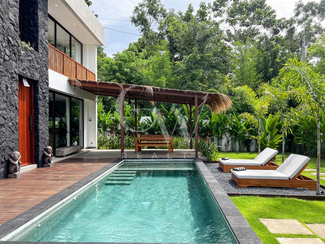 outdoor_1333x1000 Villa Kalimaya