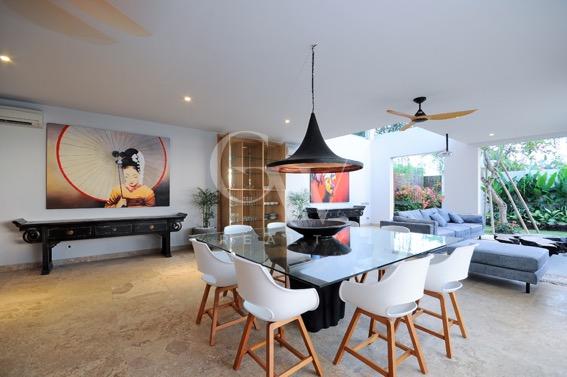 Eurovision Villa 1